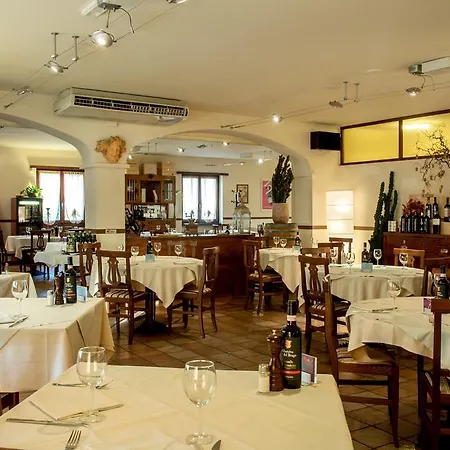 Hotel Ristorante Borgovecchio *